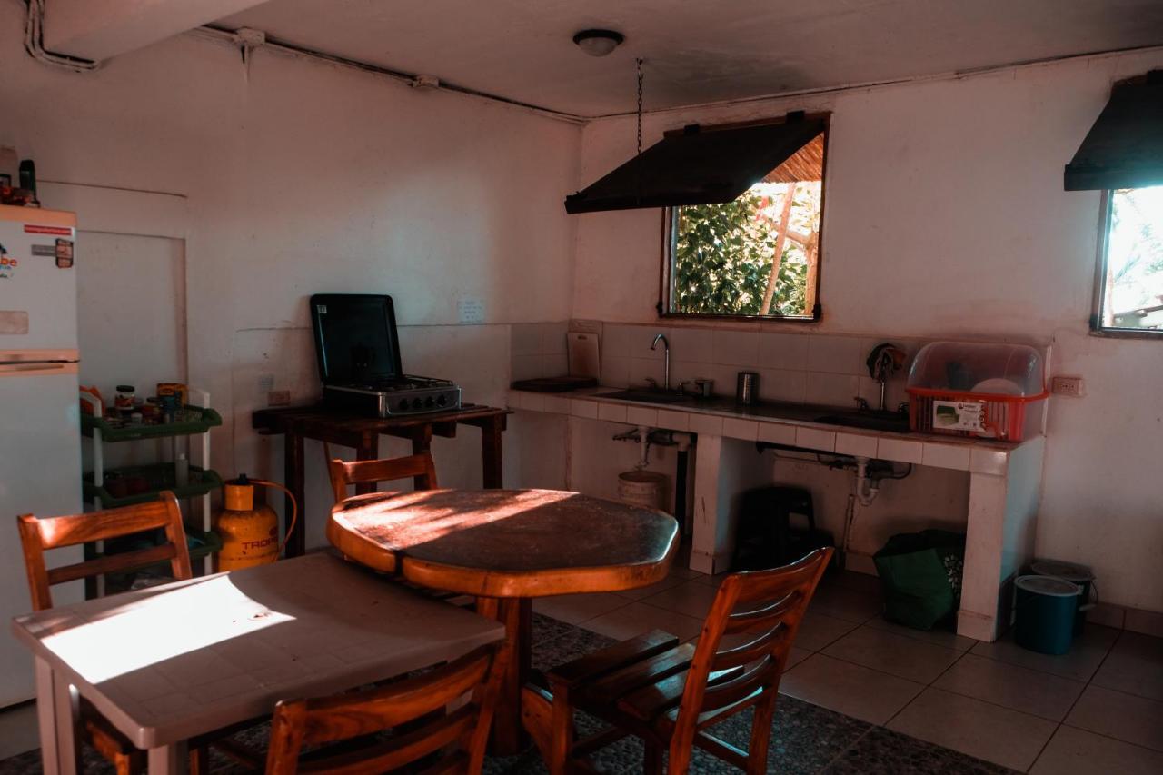 El Marabu Chill'N Surf Bed & Breakfast Aposentillo Ngoại thất bức ảnh