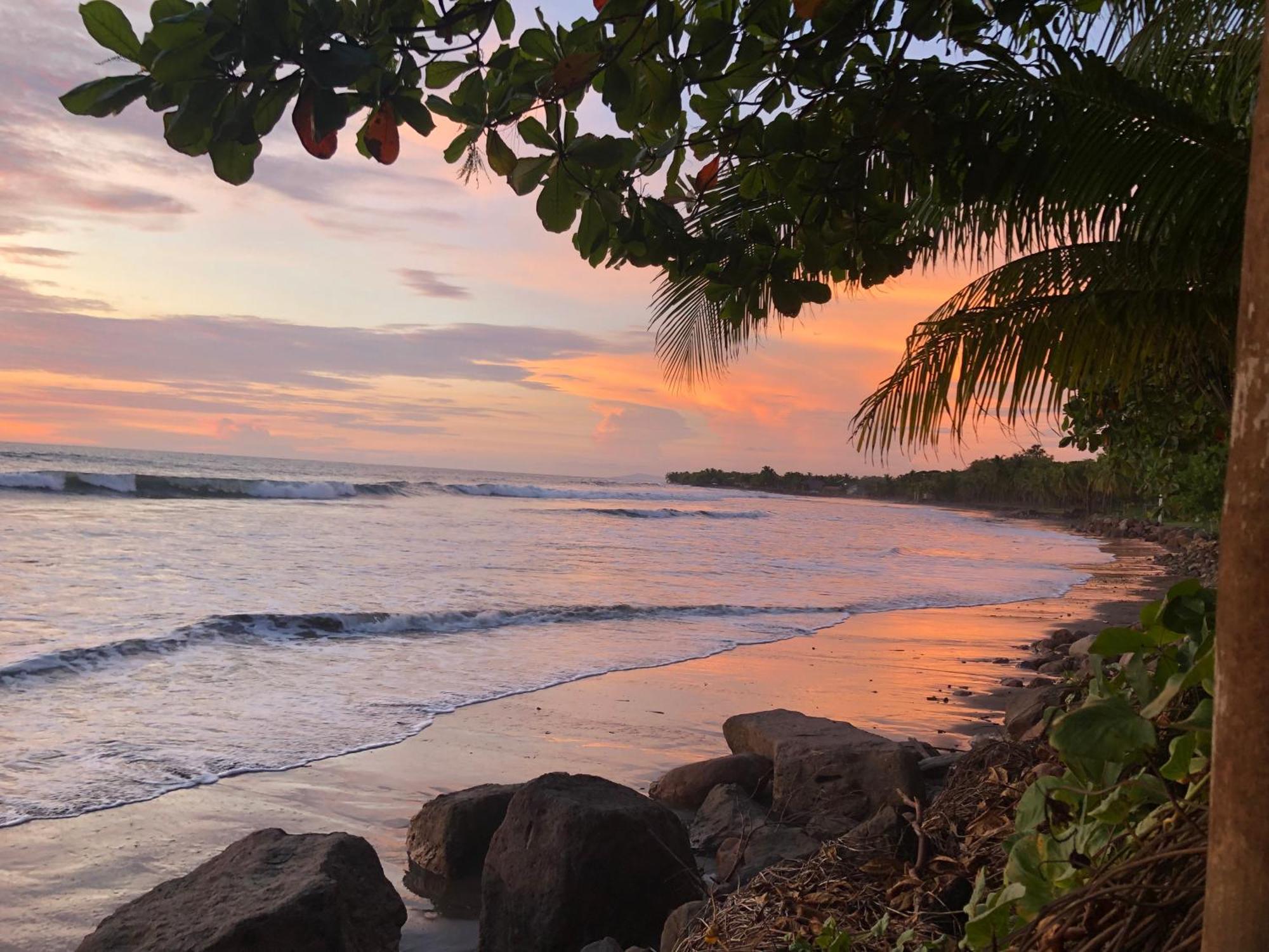 El Marabu Chill'N Surf Bed & Breakfast Aposentillo Ngoại thất bức ảnh